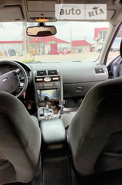 Седан Ford Mondeo 2005 в 