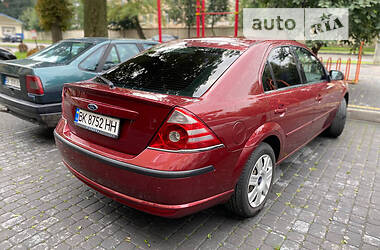 Лифтбек Ford Mondeo 2004 в 