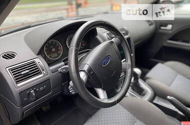 Лифтбек Ford Mondeo 2004 в 