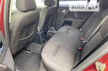 Лифтбек Ford Mondeo 2004 в 