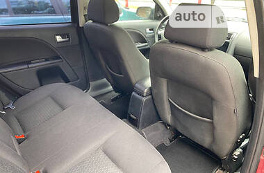 Лифтбек Ford Mondeo 2004 в 