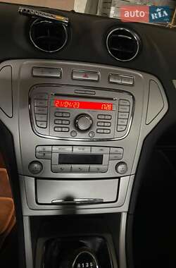 Лифтбек Ford Mondeo 2007 в 