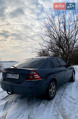 Лифтбек Ford Mondeo 2001 в 
