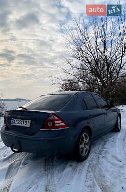 Лифтбек Ford Mondeo 2001 в Обухове