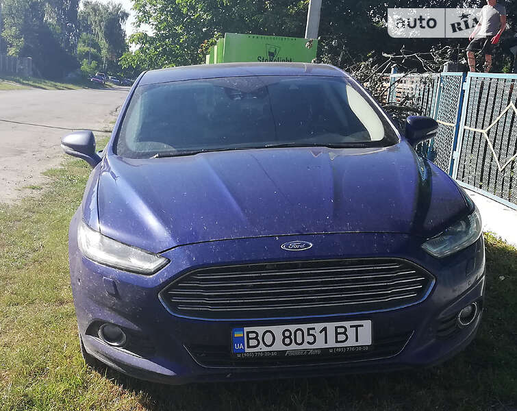 Седан Ford Mondeo 2015 в Шумске