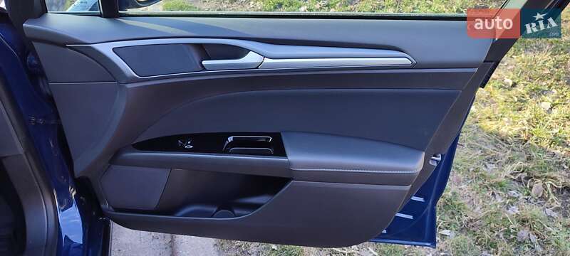 Седан Ford Mondeo 2018 в Киеве фото 19 Седан Ford Mondeo 2018 в Киеве