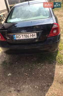 Седан Ford Mondeo 2004 в Хусті