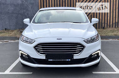 Лифтбек Ford Mondeo 2020 в 