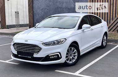 Лифтбек Ford Mondeo 2020 в 