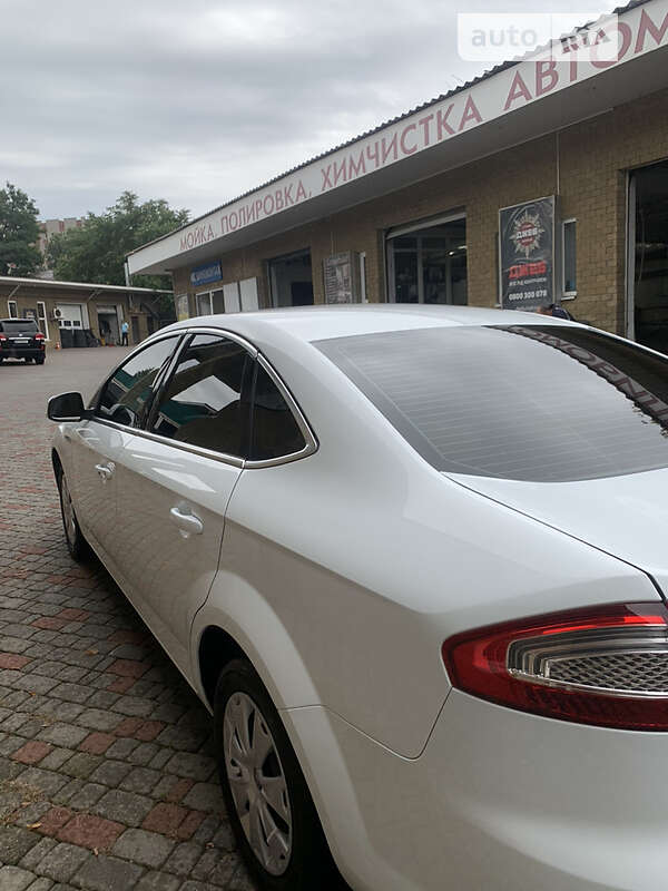 Седан Ford Mondeo 2011 в Днепре