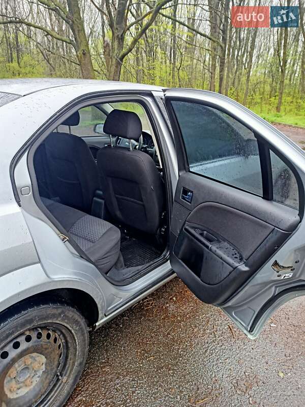 Седан Ford Mondeo 2006 в Полтаве
