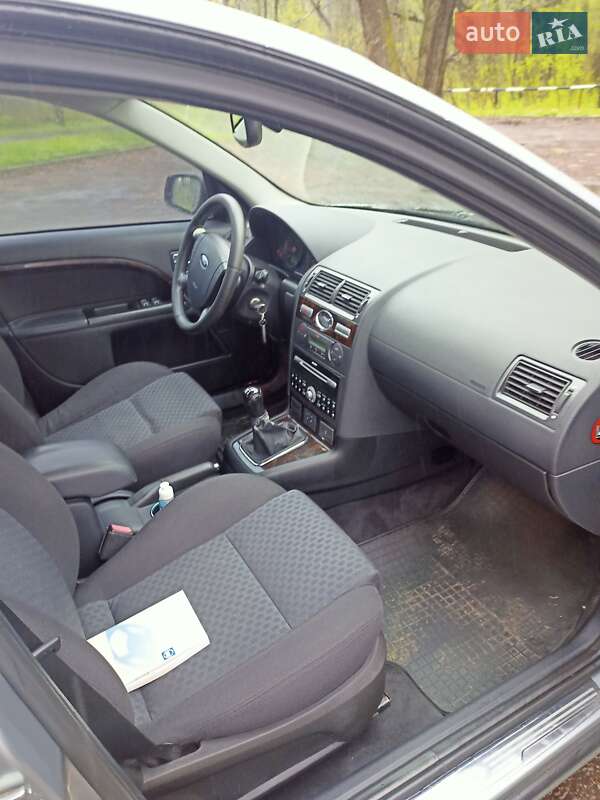 Седан Ford Mondeo 2006 в Полтаве