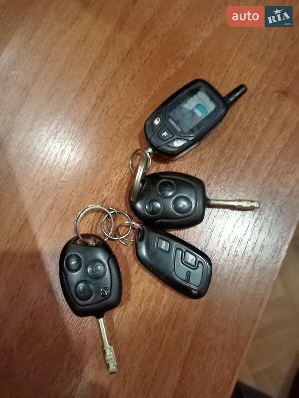 Седан Ford Mondeo 2006 в Полтаве