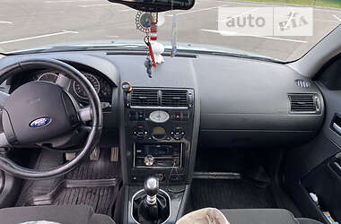 Ліфтбек Ford Mondeo 2002 в Рівному