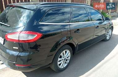 Універсал Ford Mondeo 2013 в 