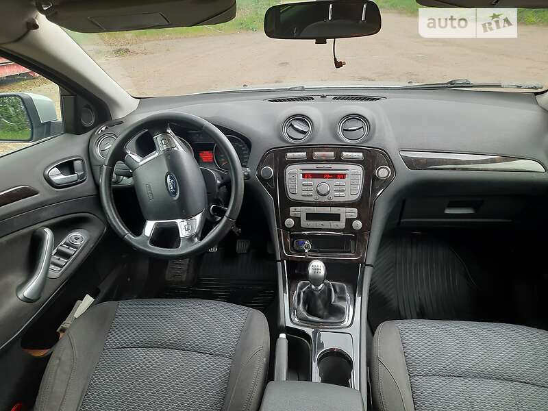 Ліфтбек Ford Mondeo 2010 в Снятині