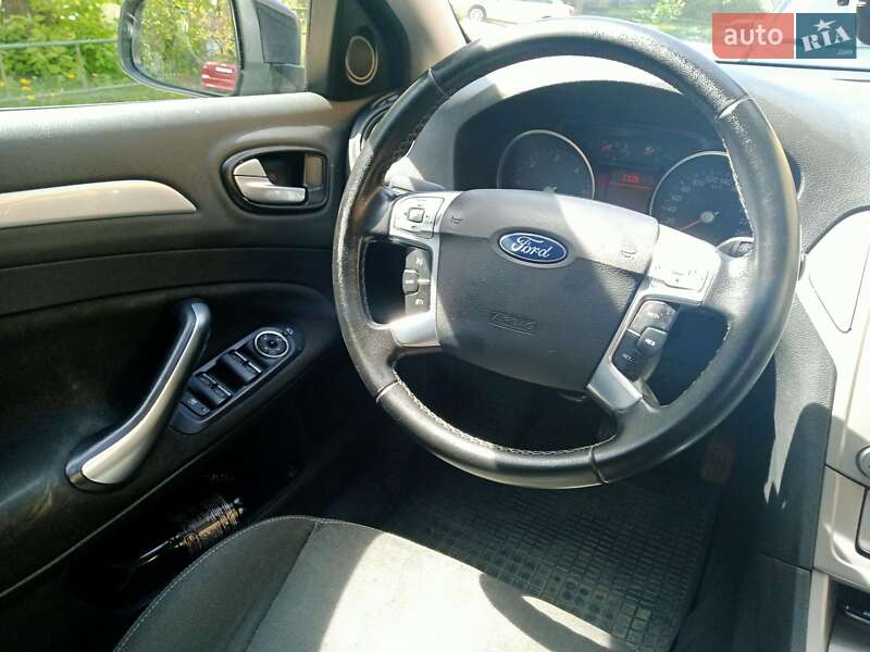 Универсал Ford Mondeo 2010 в Киеве