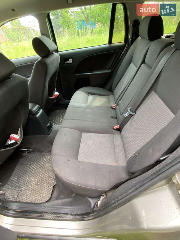 Универсал Ford Mondeo 2003 в Нововолынске