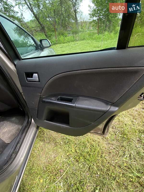 Универсал Ford Mondeo 2003 в Нововолынске