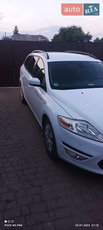 Универсал Ford Mondeo 2012 в Иваничах