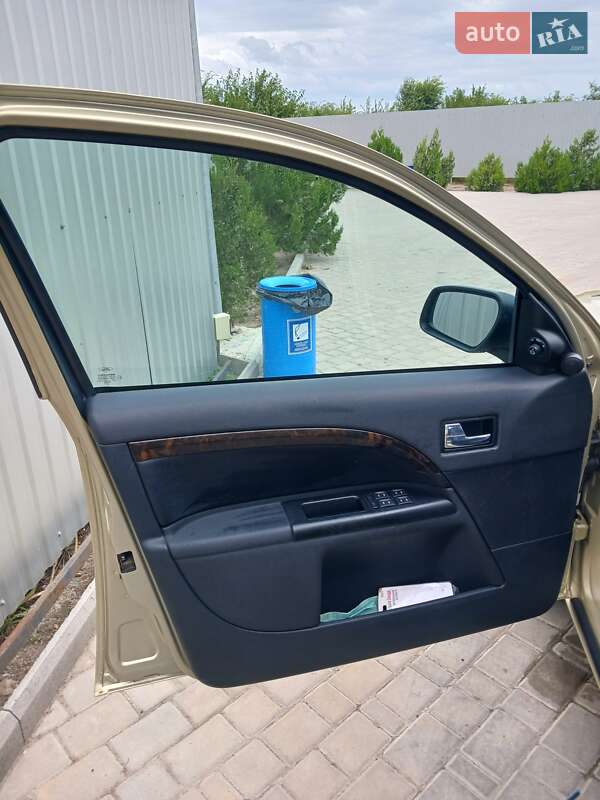 Седан Ford Mondeo 2007 в Белозерке