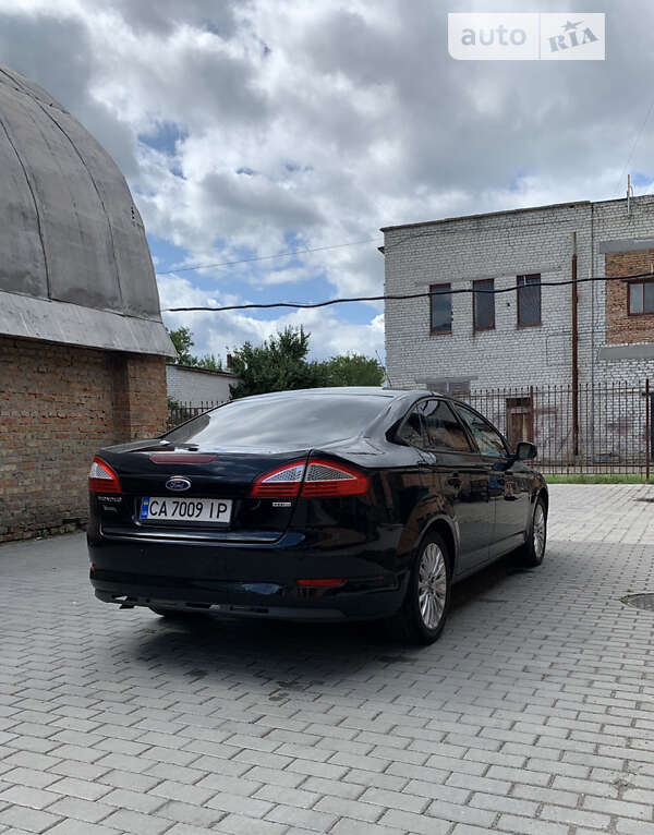 Седан Ford Mondeo 2010 в Черкассах