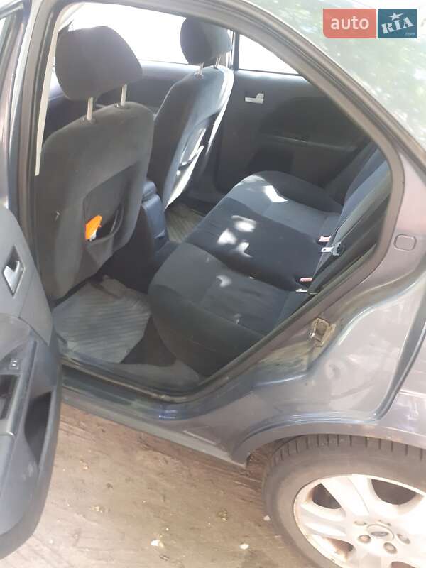 Седан Ford Mondeo 2003 в Києві
