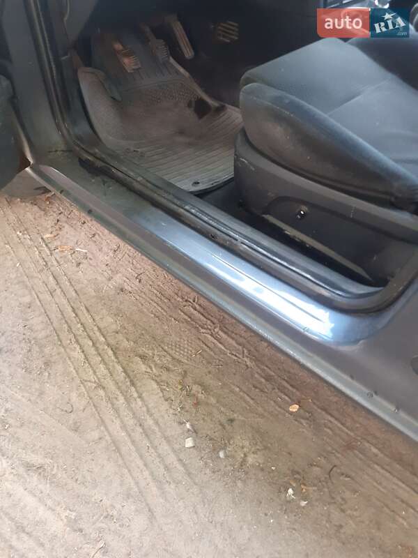 Седан Ford Mondeo 2003 в Києві