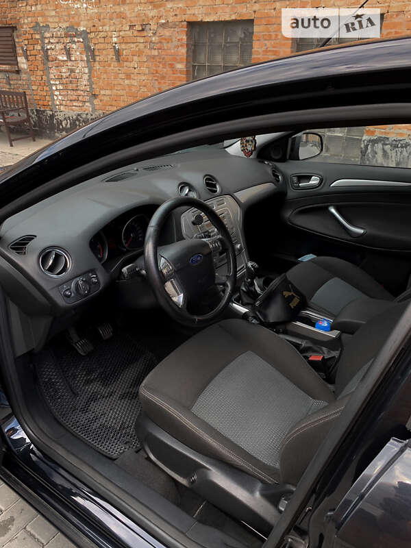 Седан Ford Mondeo 2010 в Черкассах