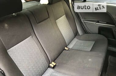 Ford mondeo 2006 clearance isofix