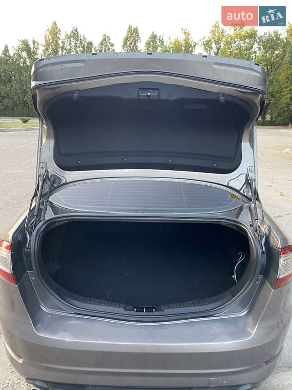 Седан Ford Mondeo 2011 в Запорожье