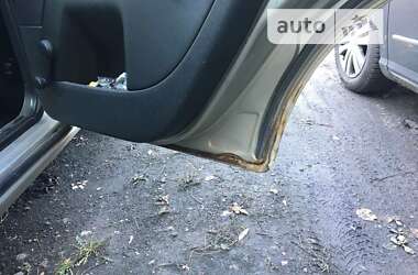 Лифтбек Ford Mondeo 2004 в 