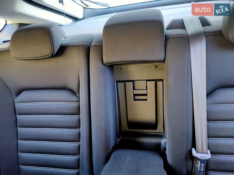 Седан Ford Mondeo 2016 в Киеве