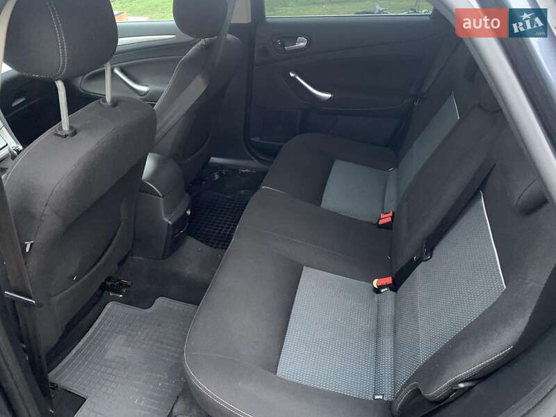 Універсал Ford Mondeo 2010 в Львові
