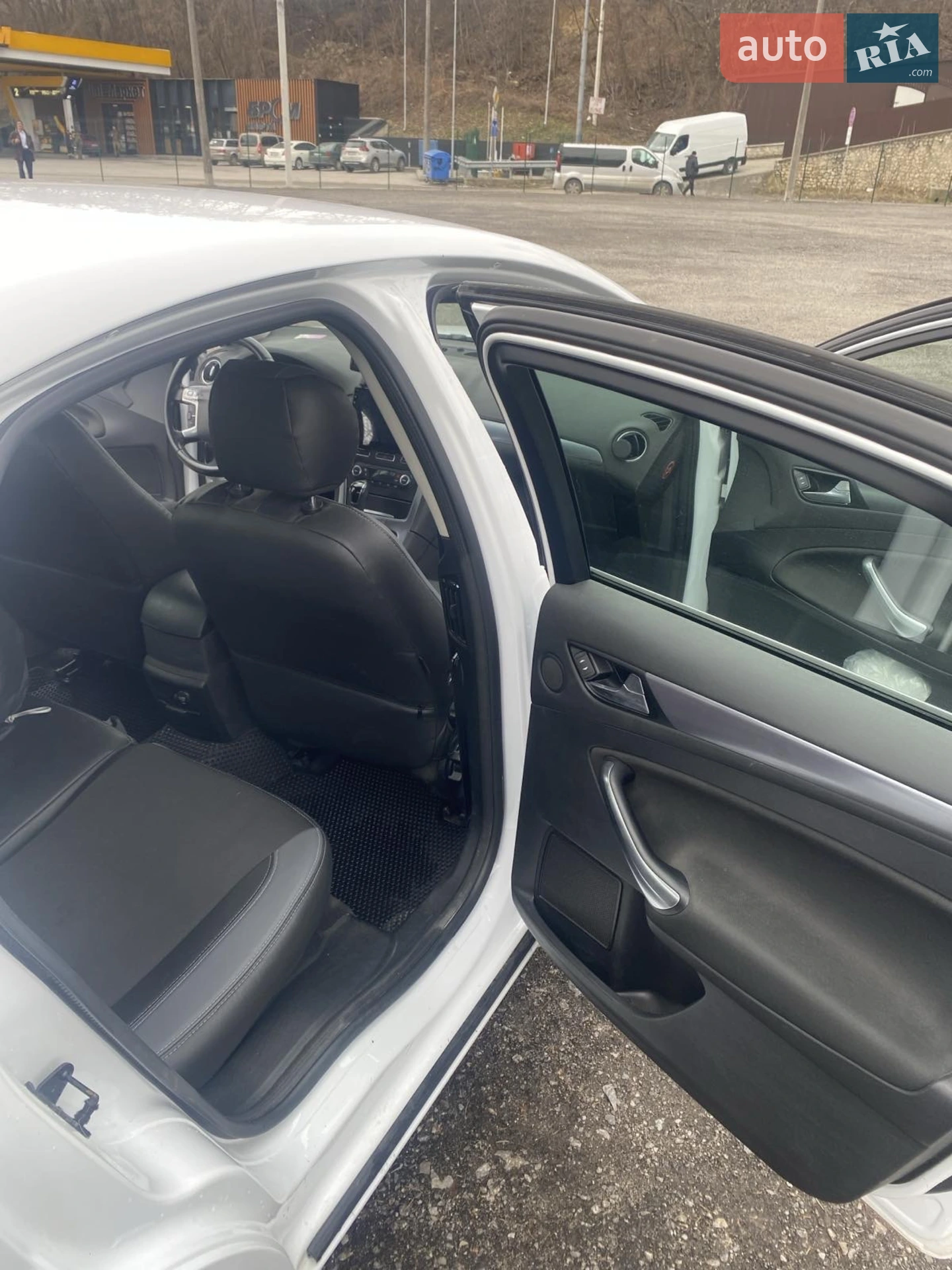 2011 Ford Mondeo - мініатюра 10