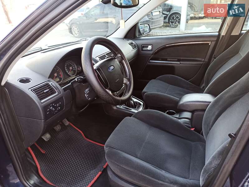 Лифтбек Ford Mondeo 2003 в Днепре