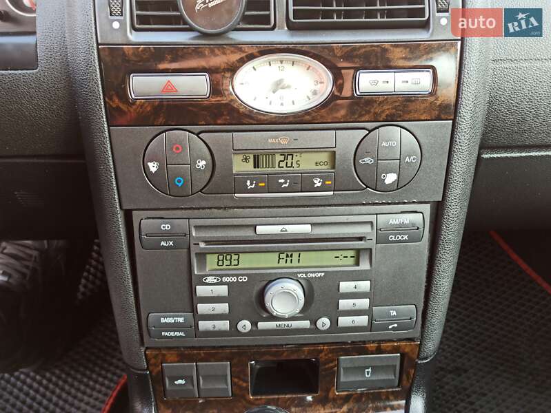 Лифтбек Ford Mondeo 2003 в Днепре