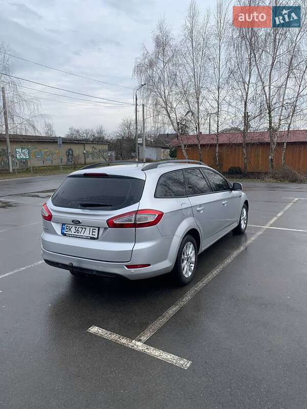 Универсал Ford Mondeo 2011 в Ровно
