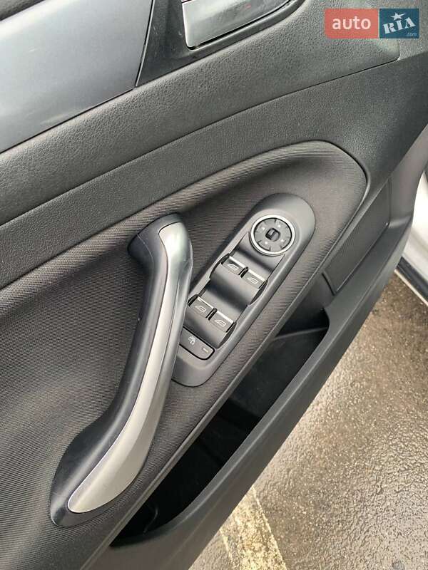 Универсал Ford Mondeo 2011 в Ровно