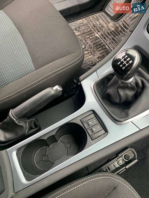 Универсал Ford Mondeo 2011 в Ровно