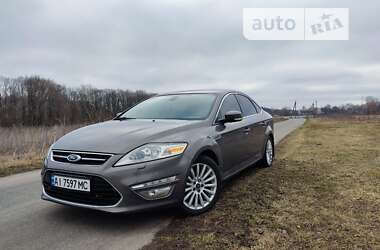 Седан Ford Mondeo 2012 в Березані