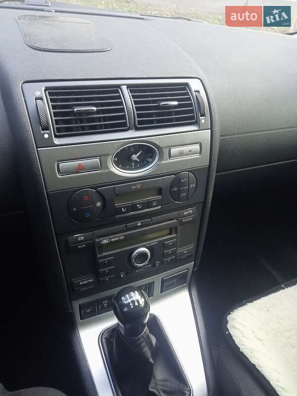 Универсал Ford Mondeo 2004 в Луцке