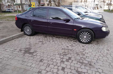 Лифтбек Ford Mondeo 1997 в Львове