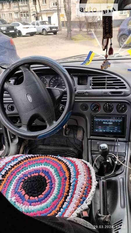 Лифтбек Ford Mondeo 1993 в Ужгороде фото 5 Лифтбек Ford Mondeo 1993 в Ужгороде