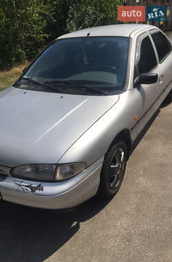 Седан Ford Mondeo 1994 в 