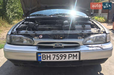 Седан Ford Mondeo 1994 в Одессе