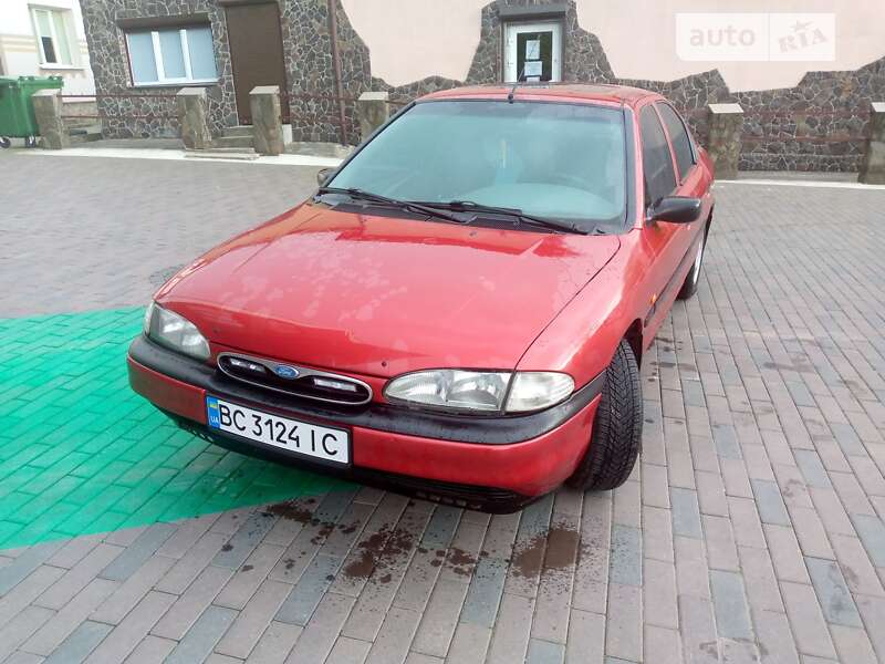 Седан Ford Mondeo 1993 в Пустомытах