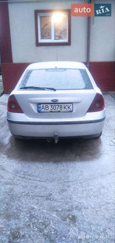 Лифтбек Ford Mondeo 2001 в Шаргороде