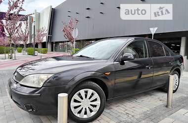 Седан Ford Mondeo 2001 в Киеве