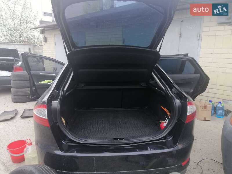 Лифтбек Ford Mondeo 2008 в Киеве